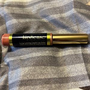 Bombshell Lipsense